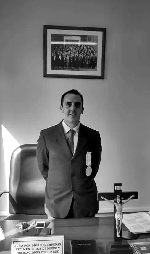 El Dr. López Loaiza en su juramentación como fiscal